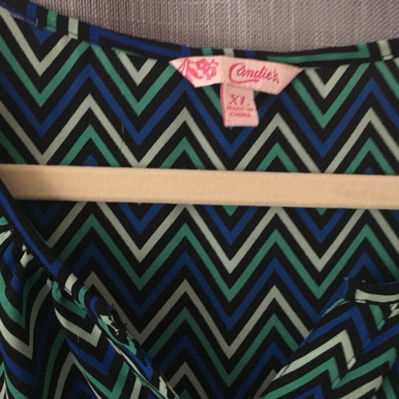 Adorable blouse - Picture 2 of 3